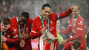Bisa Quadruple? Trofi Carabao Cup udah Sejengkal